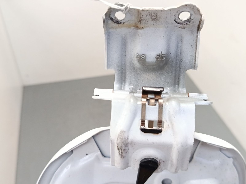 Recambio de tapa exterior combustible para toyota corolla station wagon (_e21_) 1.8 hybrid (zwe211) referencia OEM IAM   