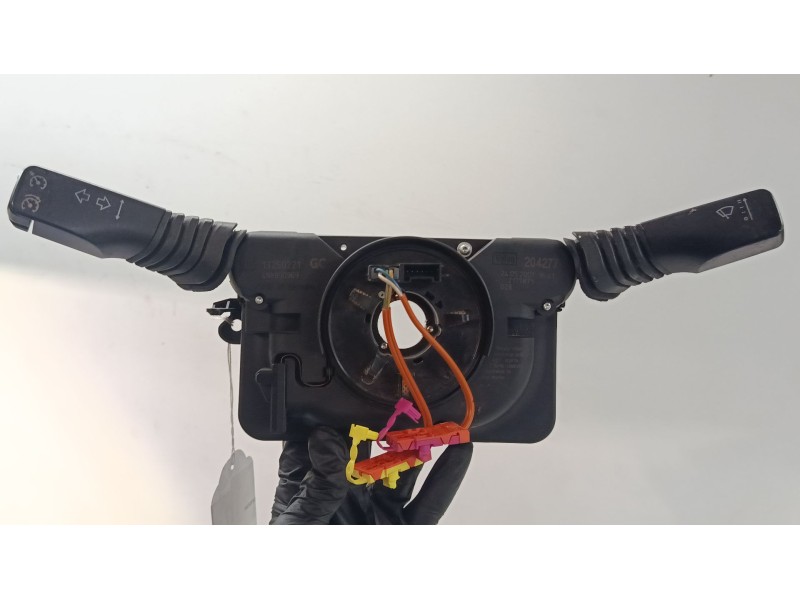 Recambio de mando luces para opel astra h gtc (a04) 1.9 cdti (l08) referencia OEM IAM 281658  