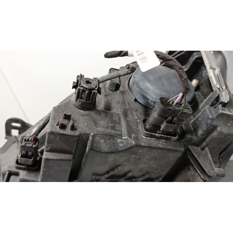 Recambio de faro derecho para renault megane iii hatchback (bz0/1_, b3_) 1.2 tce (bz2b, bz11) referencia OEM IAM 260103761R 0301