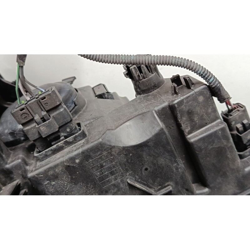 Recambio de faro izquierdo para renault megane iii hatchback (bz0/1_, b3_) 1.2 tce (bz2b, bz11) referencia OEM IAM 260609865R 03