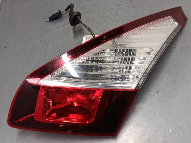 Recambio de piloto trasero porton derecho para renault megane iii hatchback (bz0/1_, b3_) 1.2 tce (bz2b, bz11) referencia OEM IA