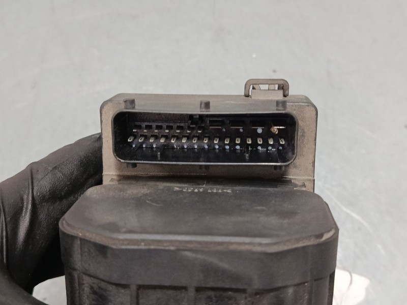 Recambio de abs para peugeot 406 (8b) 1.8 16v referencia OEM IAM 0273004270  