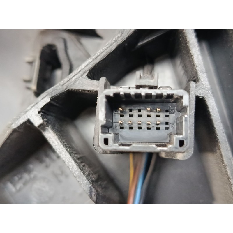 Recambio de retrovisor electrico derecho abatible para renault megane iii hatchback (bz0/1_, b3_) 1.2 tce (bz2b, bz11) referenci