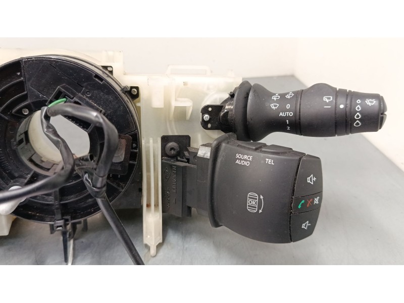 Recambio de mando luces para renault megane iii hatchback (bz0/1_, b3_) 1.2 tce (bz2b, bz11) referencia OEM IAM 255529492R 25567