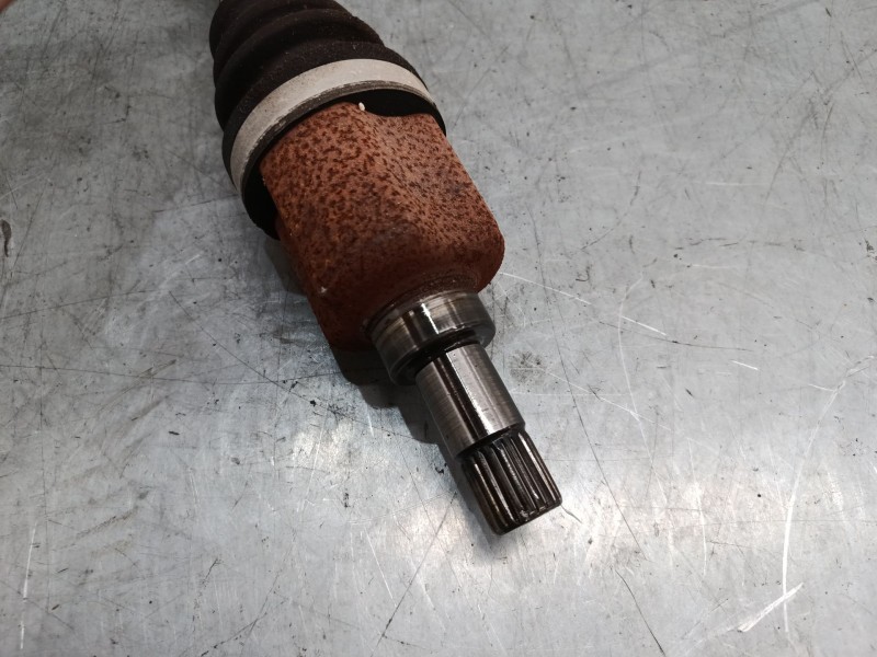 Recambio de transmision delantera izquierda para citroën c3 iii (sx) 1.2 vti 82 referencia OEM IAM 9803019580  