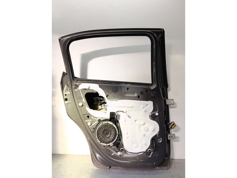 Recambio de puerta trasera izquierda para citroën c3 iii (sx) 1.2 vti 82 referencia OEM IAM   
