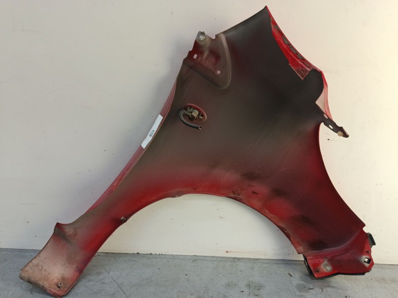 Recambio de aleta delantera izquierda para peugeot 107 (pm_, pn_) 1.0 referencia OEM IAM   
