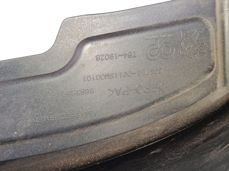 Recambio de aleta delantera izquierda para peugeot 3008 i monospace (0u_) 1.6 hdi referencia OEM IAM   
