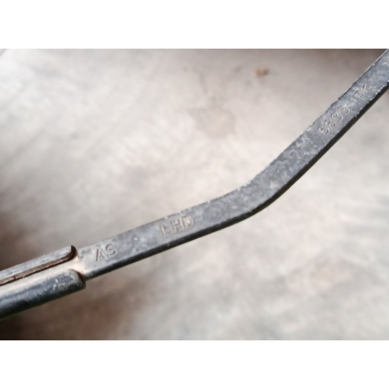 Recambio de brazo limpia delantero derecho para mitsubishi colt vi (z3_a, z2_a) 1.3 (z21a) referencia OEM IAM   