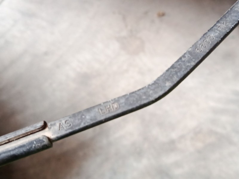 Recambio de brazo limpia delantero derecho para mitsubishi colt vi (z3_a, z2_a) 1.3 (z21a) referencia OEM IAM   