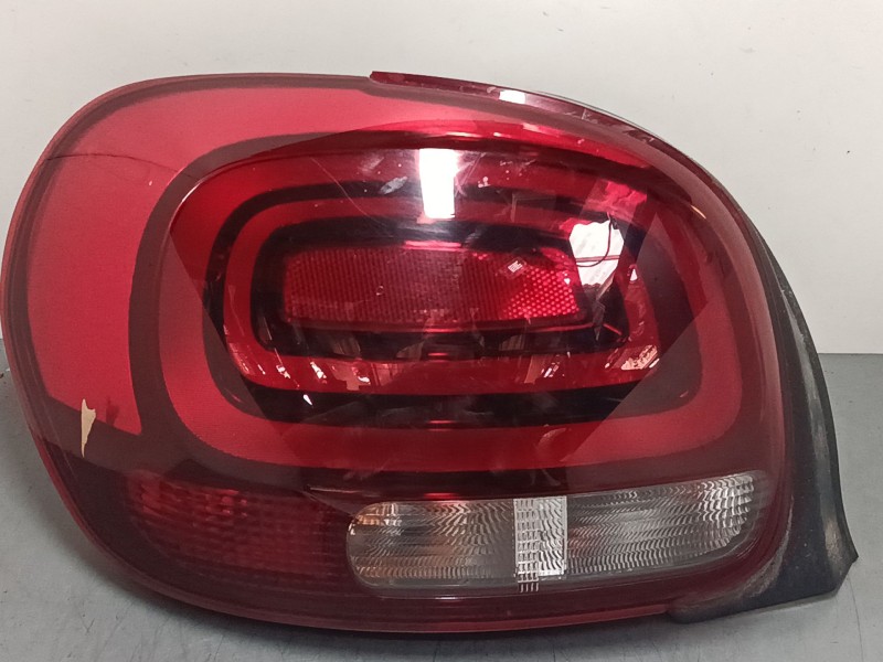 Recambio de piloto trasero izquierdo para citroën c3 iii (sx) 1.2 vti 82 referencia OEM IAM 9812257580  