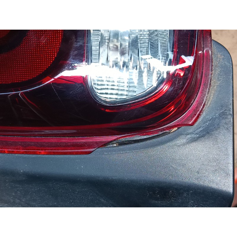 Recambio de piloto trasero derecho para citroën c3 iii (sx) 1.2 vti 82 referencia OEM IAM 9812257480  