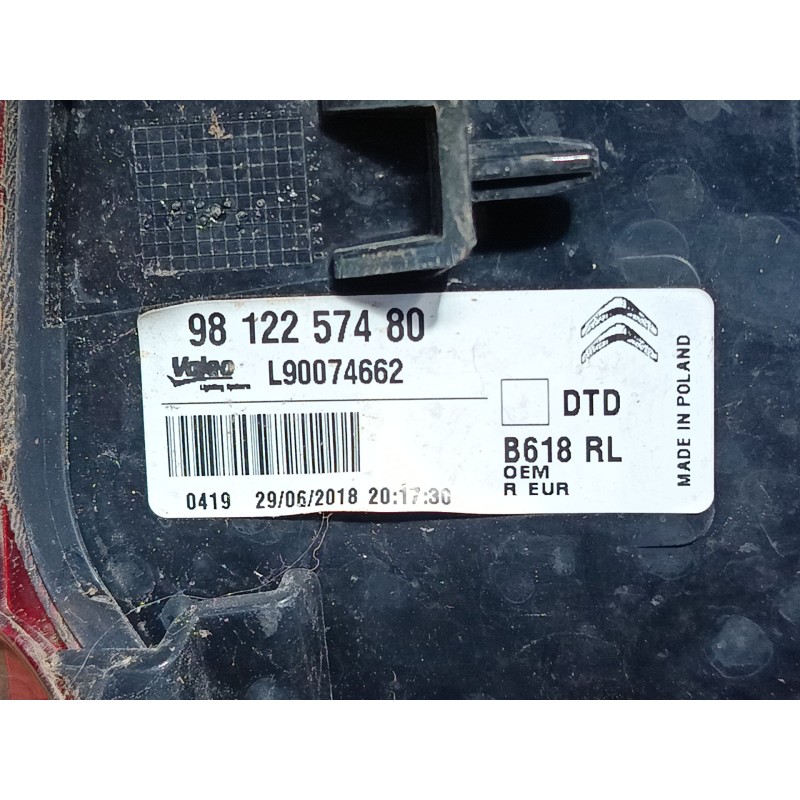 Recambio de piloto trasero derecho para citroën c3 iii (sx) 1.2 vti 82 referencia OEM IAM 9812257480  