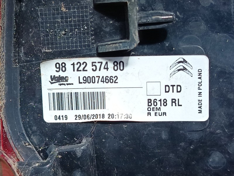 Recambio de piloto trasero derecho para citroën c3 iii (sx) 1.2 vti 82 referencia OEM IAM 9812257480  