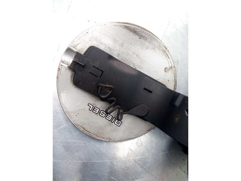 Recambio de tapa exterior combustible para ford focus c-max (dm2) 1.8 tdci referencia OEM IAM   
