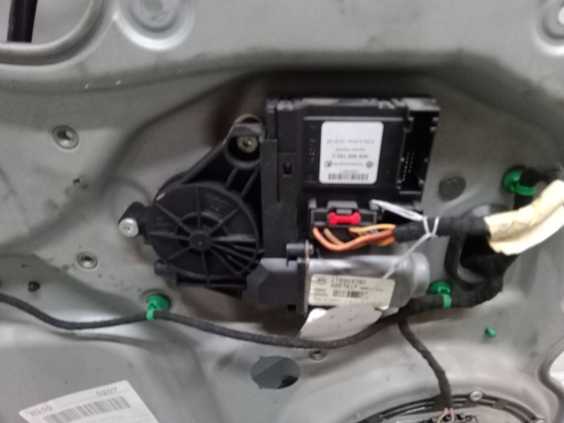 Recambio de elevalunas electrico delantero izquierdo para volkswagen touran (1t1, 1t2) 1.9 tdi referencia OEM IAM   