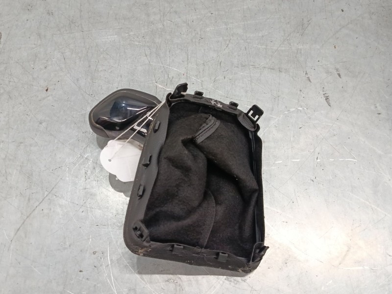 Recambio de pomo palanca cambio para citroën c3 iii (sx) 1.2 vti 82 referencia OEM IAM   