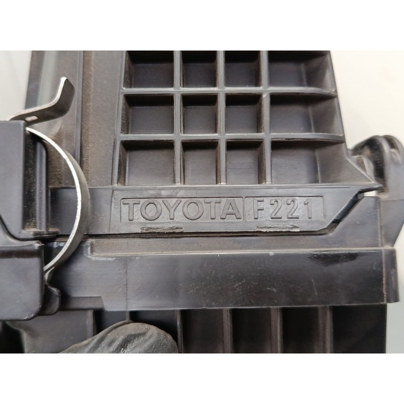 Recambio de caja filtro de aire para toyota corolla station wagon (_e21_) 1.8 hybrid (zwe211) referencia OEM IAM   