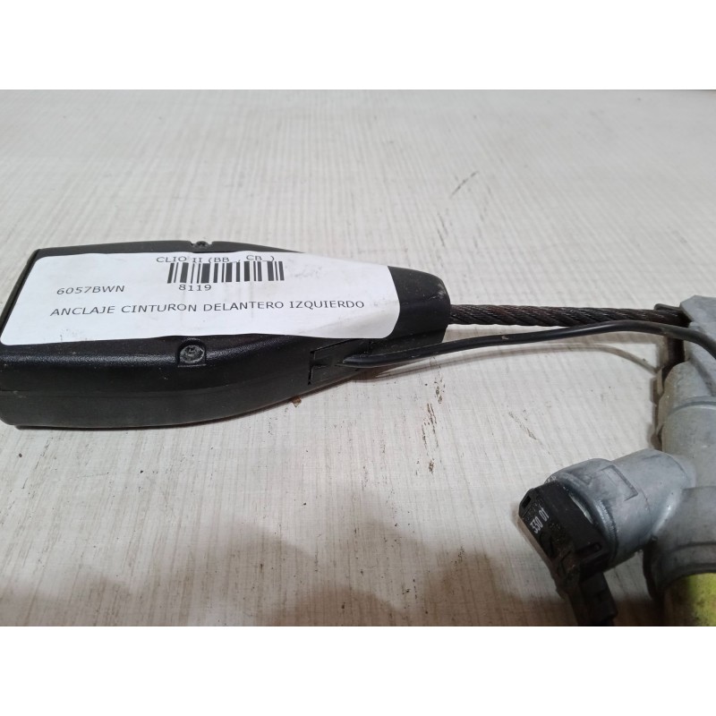 Recambio de anclaje con pretensor delantero izquierdo para renault clio ii (bb_, cb_) 1.2 16v (bb05, bb0w, bb11, bb27, bb2t, bb2