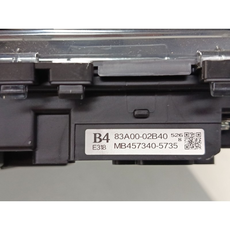Recambio de cuadro instrumentos para toyota corolla station wagon (_e21_) 1.8 hybrid (zwe211) referencia OEM IAM 83A0002B40  