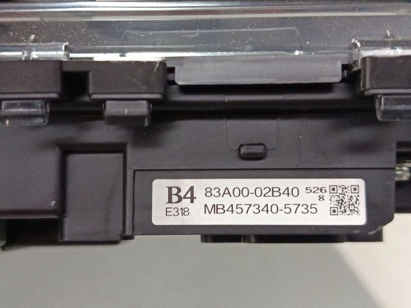 Recambio de cuadro instrumentos para toyota corolla station wagon (_e21_) 1.8 hybrid (zwe211) referencia OEM IAM 83A0002B40  