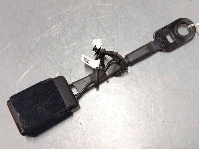 Recambio de anclaje cinturon delantero derecho para citroën c3 iii (sx) 1.2 vti 82 referencia OEM IAM   