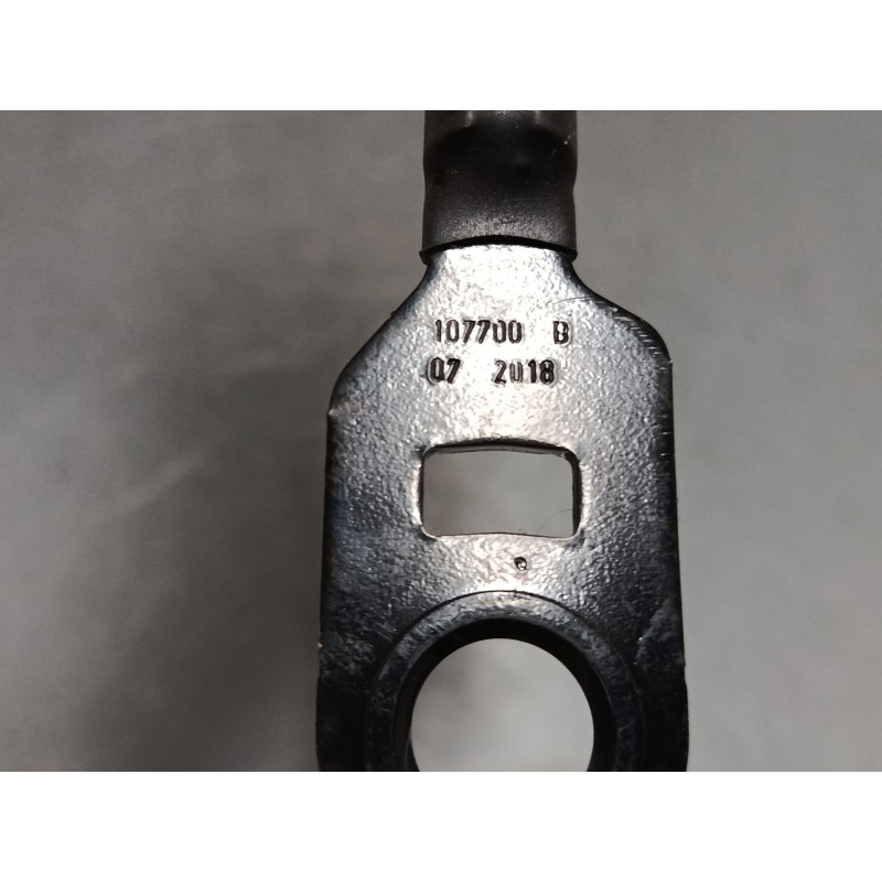 Recambio de anclaje cinturon delantero derecho para citroën c3 iii (sx) 1.2 vti 82 referencia OEM IAM   