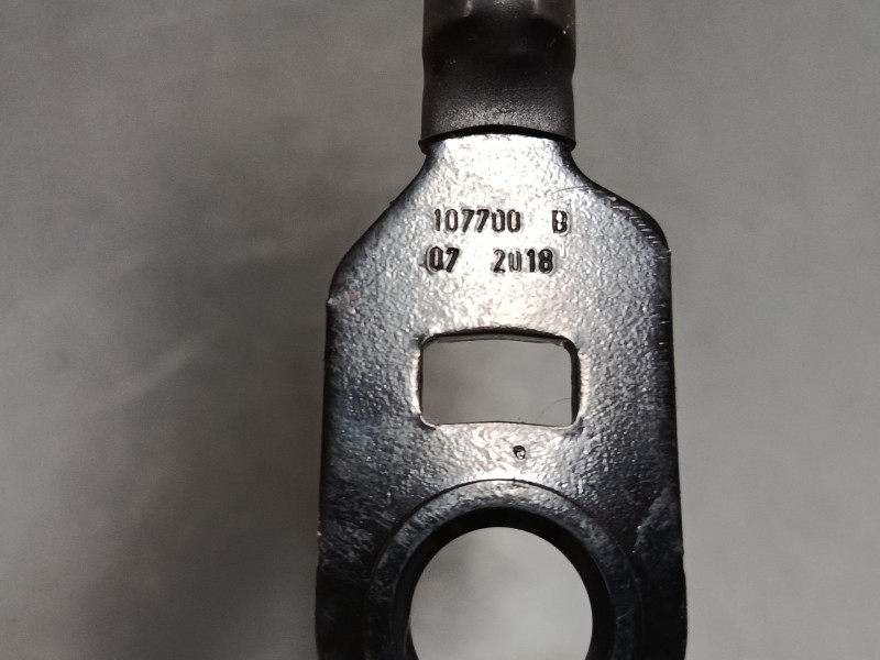 Recambio de anclaje cinturon delantero derecho para citroën c3 iii (sx) 1.2 vti 82 referencia OEM IAM   