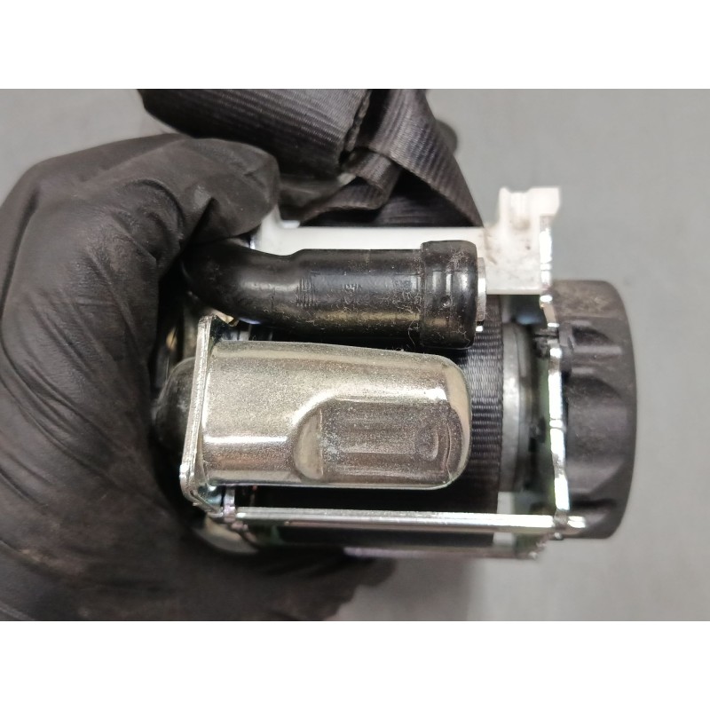 Recambio de cinturon seguridad delantero izquierdo para citroën c3 iii (sx) 1.2 vti 82 referencia OEM IAM 98183102XX  