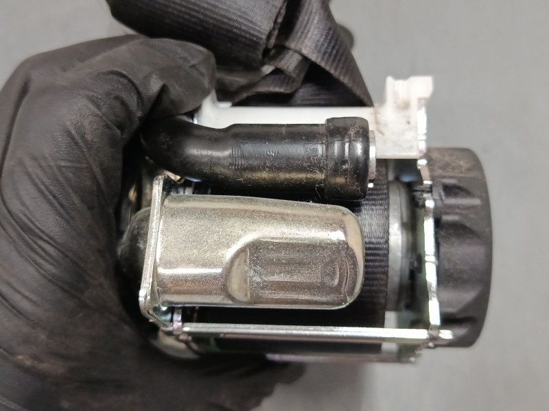 Recambio de cinturon seguridad delantero izquierdo para citroën c3 iii (sx) 1.2 vti 82 referencia OEM IAM 98183102XX  