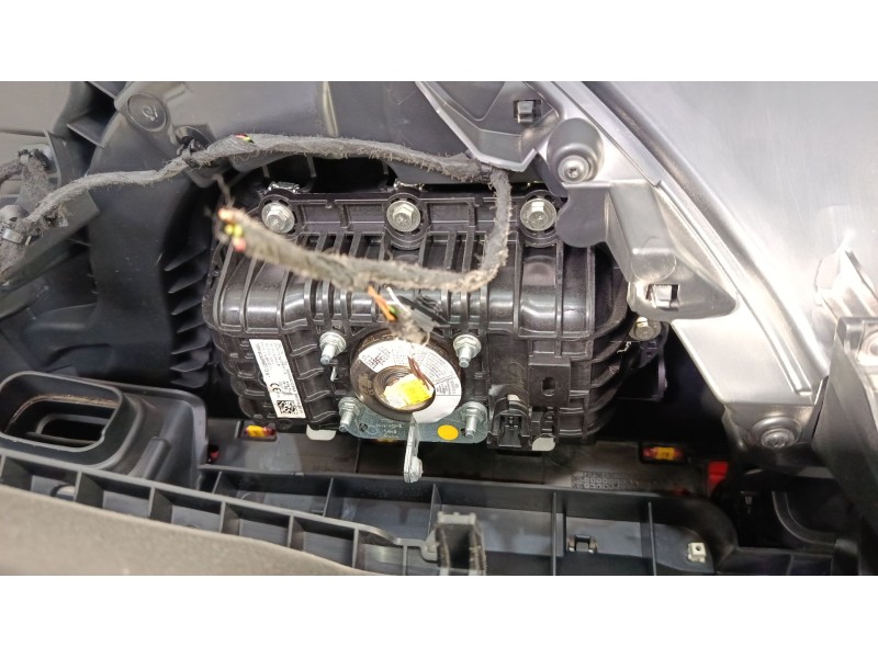 Recambio de salpicadero para citroën c3 iii (sx) 1.2 vti 82 referencia OEM IAM   