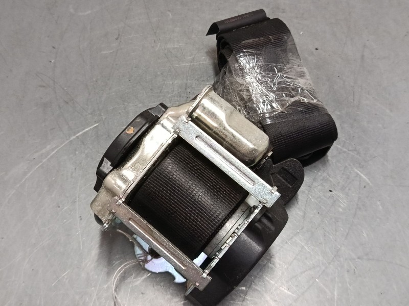 Recambio de cinturon seguridad delantero derecho para citroën c3 iii (sx) 1.2 vti 82 referencia OEM IAM 98183108XX  