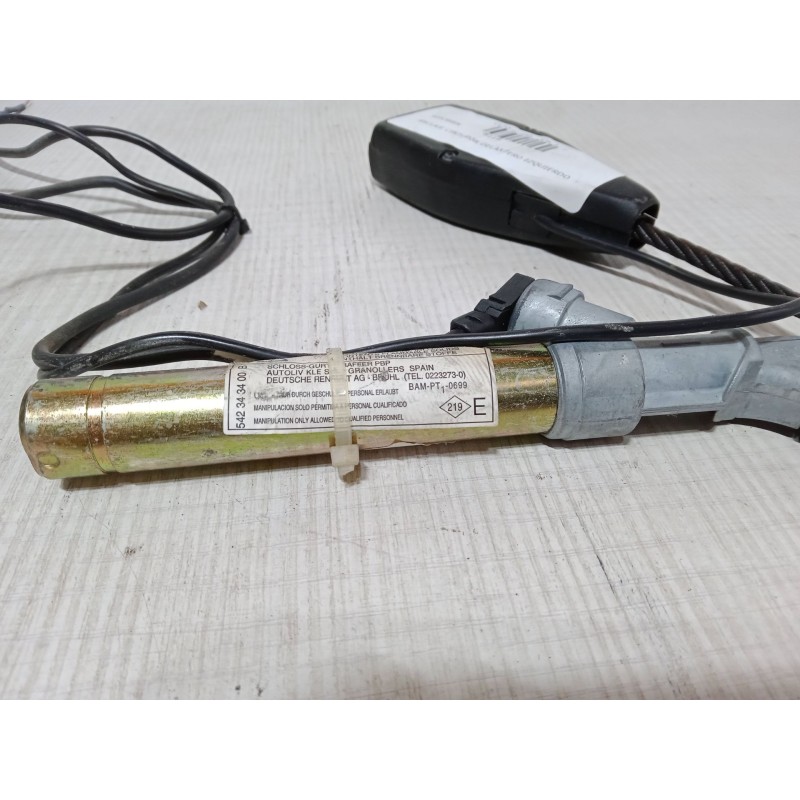 Recambio de anclaje con pretensor delantero izquierdo para renault clio ii (bb_, cb_) 1.2 16v (bb05, bb0w, bb11, bb27, bb2t, bb2