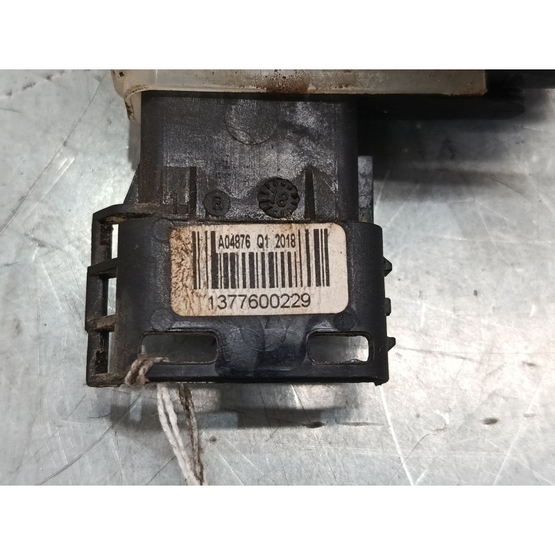 Recambio de cerradura puerta trasera izquierda para citroën c3 iii (sx) 1.2 vti 82 referencia OEM IAM PSA123985 9812398580 