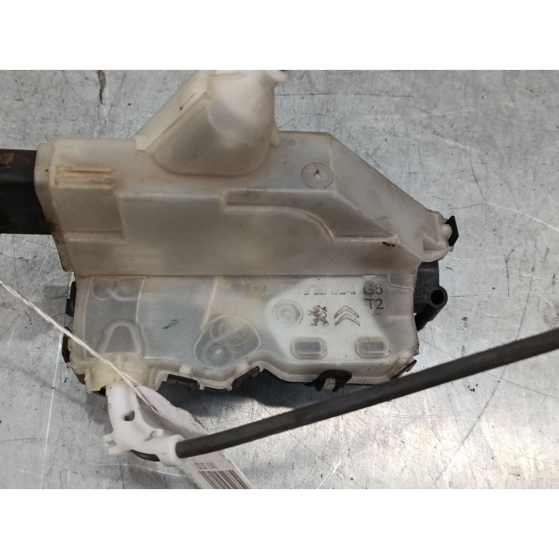 Recambio de cerradura puerta trasera izquierda para citroën c3 iii (sx) 1.2 vti 82 referencia OEM IAM PSA123985 9812398580 
