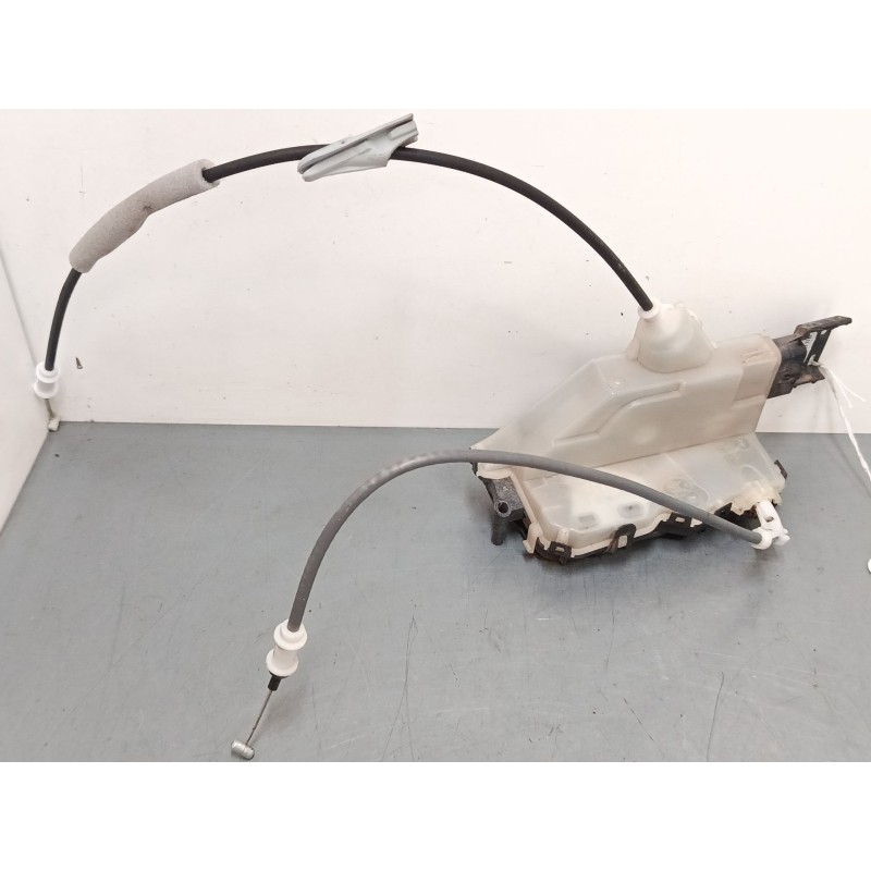 Recambio de cerradura puerta delantera derecha para citroën c3 iii (sx) 1.2 vti 82 referencia OEM IAM PSA123980 9812398080 