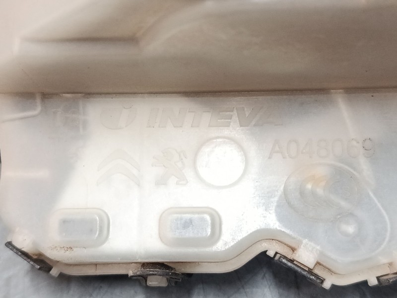 Recambio de cerradura puerta delantera derecha para citroën c3 iii (sx) 1.2 vti 82 referencia OEM IAM PSA123980 9812398080 