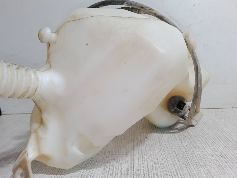 Recambio de botella liquido limpiaparabrisas para peugeot 3008 suv (mc_, mr_, mj_, m4_) 1.6 bluehdi 120 referencia OEM IAM   