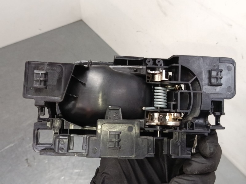 Recambio de maneta interior puerta trasera izquierda para citroën c3 iii (sx) 1.2 vti 82 referencia OEM IAM 98012886UU  