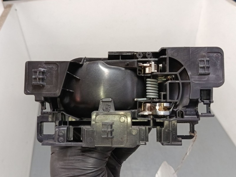 Recambio de maneta interior puerta delantera izquierda para citroën c3 iii (sx) 1.2 vti 82 referencia OEM IAM 98012896VV  