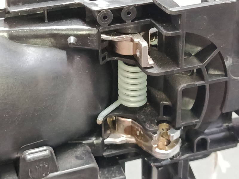 Recambio de maneta interior puerta delantera izquierda para citroën c3 iii (sx) 1.2 vti 82 referencia OEM IAM 98012896VV  