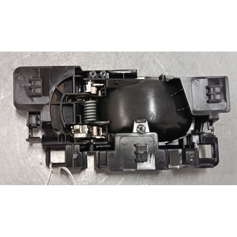 Recambio de maneta interior puerta delantera derecha para citroën c3 iii (sx) 1.2 vti 82 referencia OEM IAM   