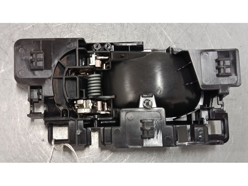 Recambio de maneta interior puerta delantera derecha para citroën c3 iii (sx) 1.2 vti 82 referencia OEM IAM   