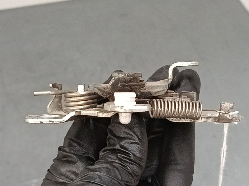 Recambio de cerradura capo para citroën c3 iii (sx) 1.2 vti 82 referencia OEM IAM   