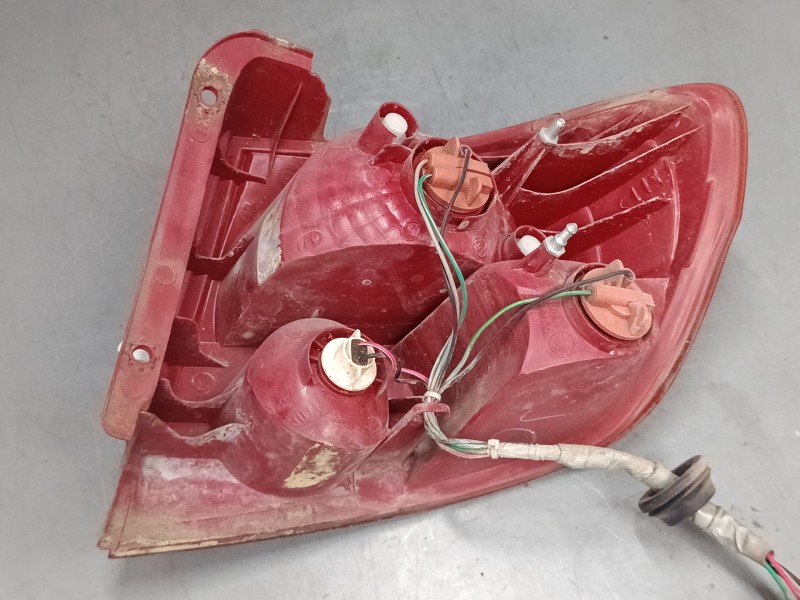 Recambio de piloto trasero izquierdo para hyundai getz (tb) 1.1 referencia OEM IAM 9240110XXX  