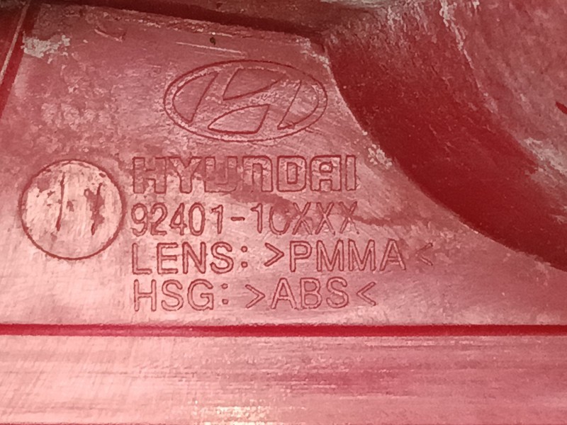 Recambio de piloto trasero izquierdo para hyundai getz (tb) 1.1 referencia OEM IAM 9240110XXX  