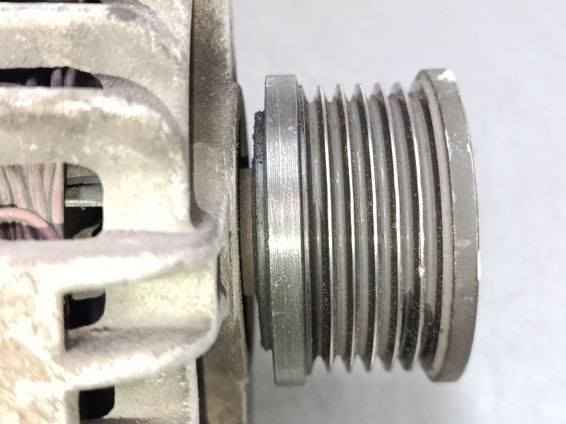 Recambio de alternador para fiat stilo multi wagon (192_) 1.9 d multijet referencia OEM IAM 51727338 1012100870 