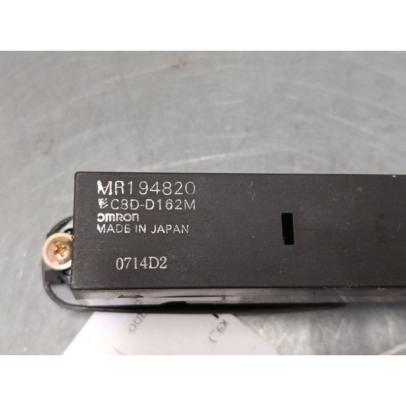 Recambio de mando elevalunas trasero izquierdo para mitsubishi montero sport i (k7_, k9_) 2.5 td (k94w, k74t) referencia OEM IAM