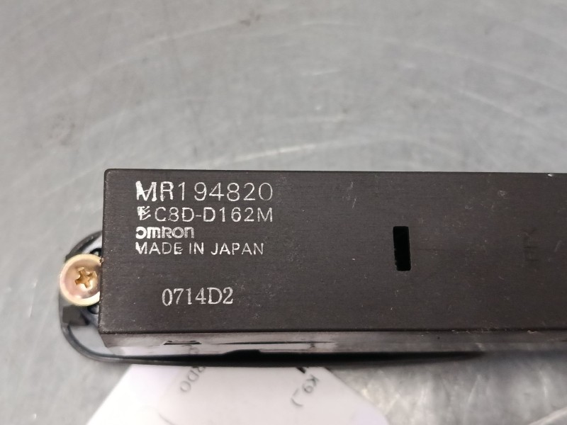 Recambio de mando elevalunas trasero izquierdo para mitsubishi montero sport i (k7_, k9_) 2.5 td (k94w, k74t) referencia OEM IAM