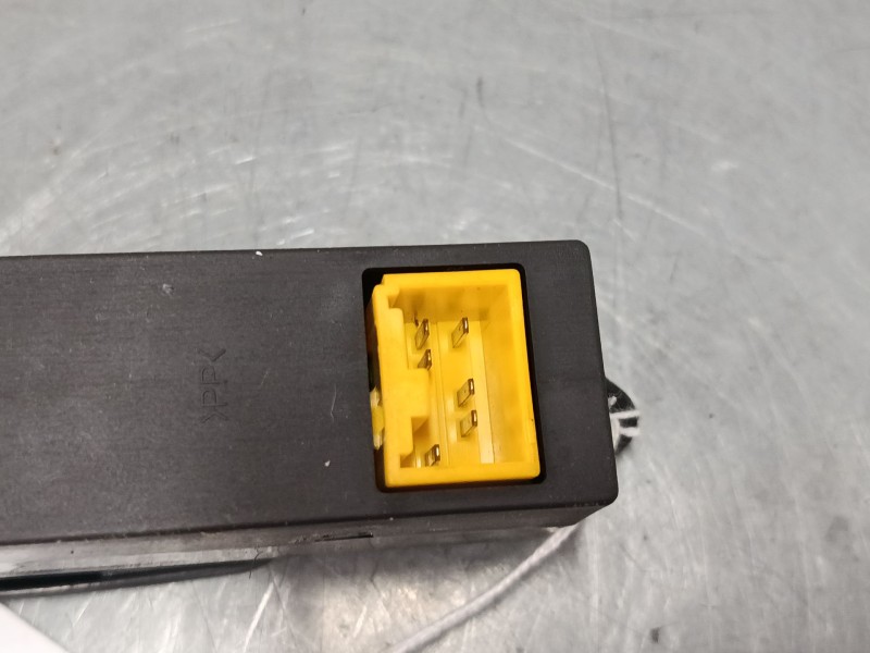 Recambio de mando elevalunas trasero izquierdo para mitsubishi montero sport i (k7_, k9_) 2.5 td (k94w, k74t) referencia OEM IAM